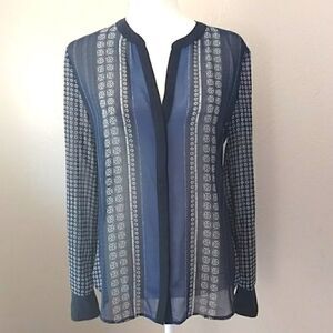 Sanctuary Blue Sheer V-neck Button Down - S‎